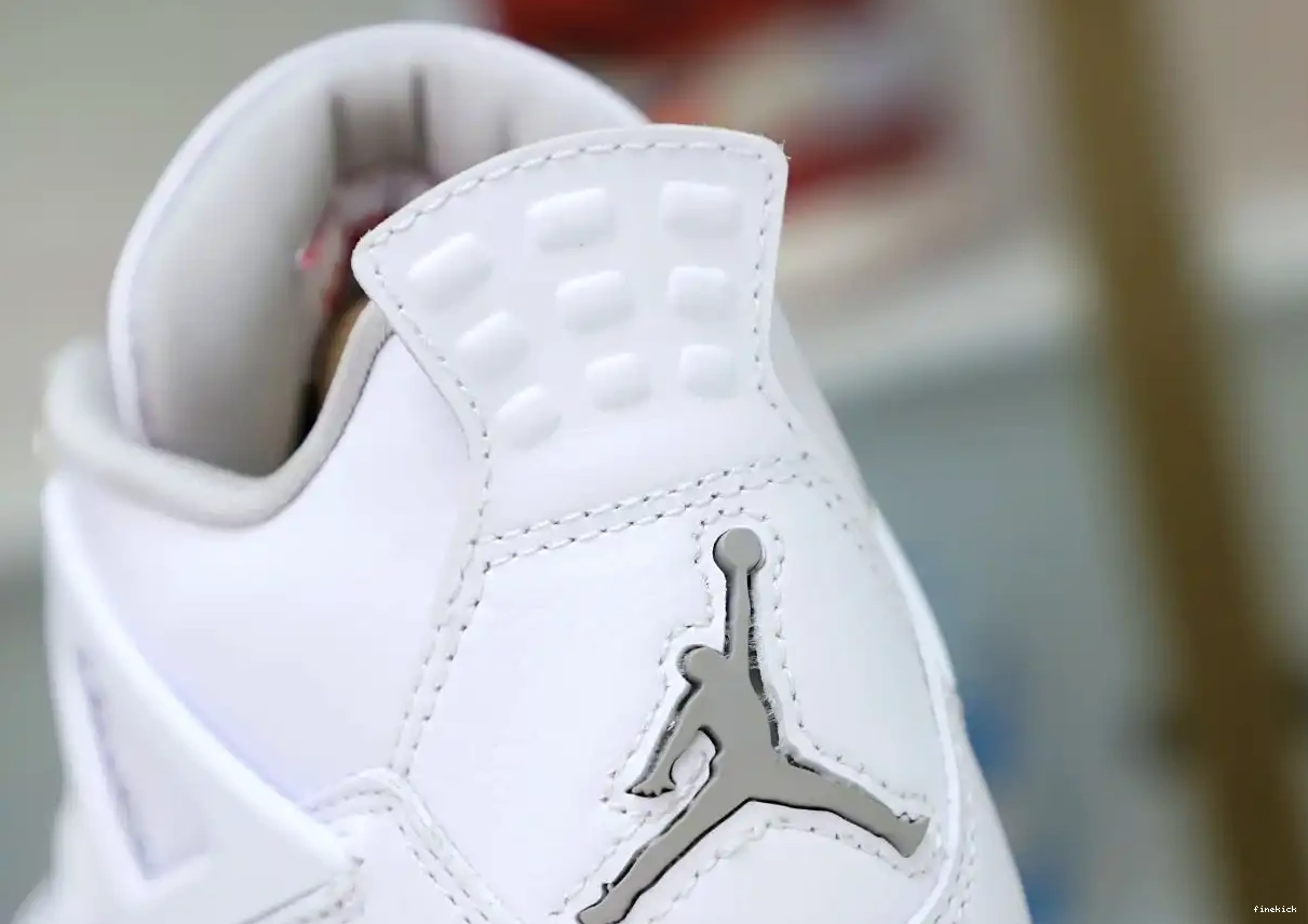 AIR 4 'WHITE OREO' JORDAN RETRO 0620